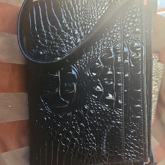 Brahmin Black Croc-Embossed Crossbody Bag - Picture 4 of 5